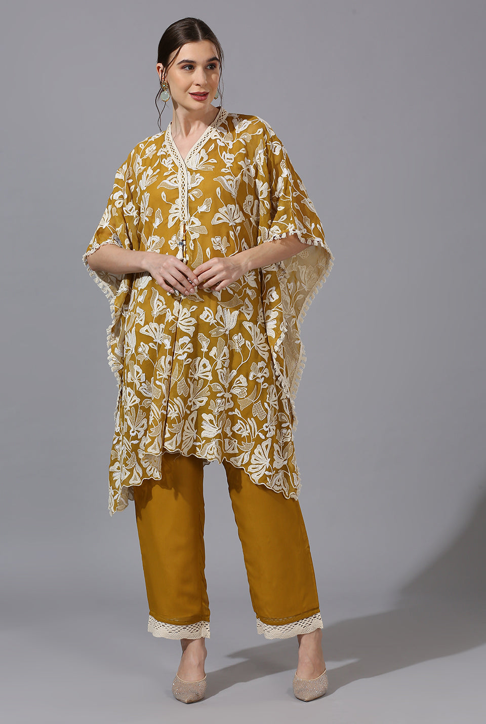 Medallion Floral Kaftan