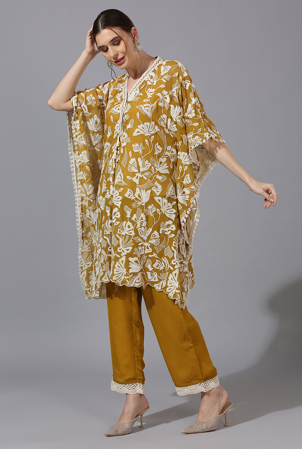 Medallion Floral Kaftan